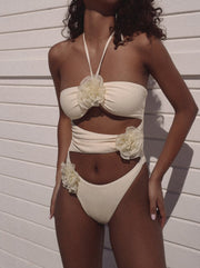 Francesca Bikini a Fascia con un pezzo unico