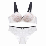 Set reggiseno e slip in pizzo a balconcino Annalisa